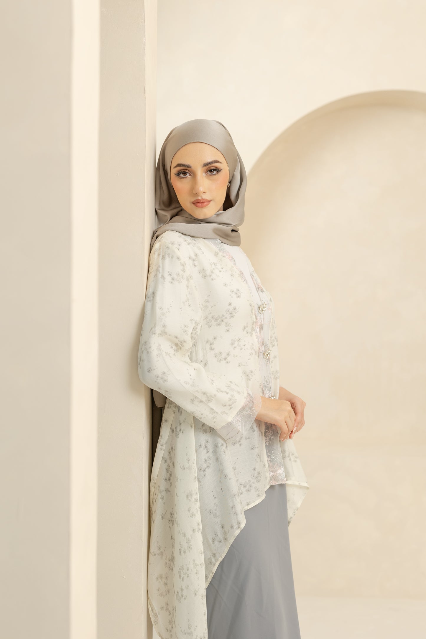 Azalea - Gray